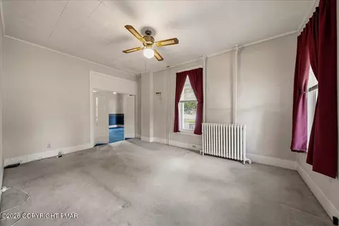 300 E 4th St, Berwick, PA 18603 photo 4