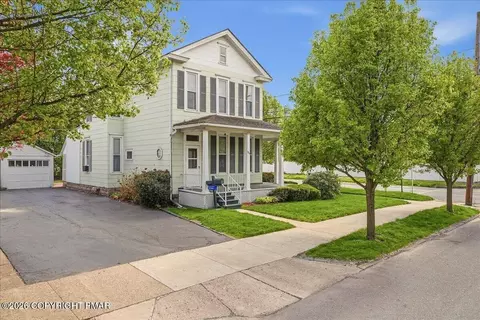 300 E 4th St, Berwick, PA 18603 photo 2