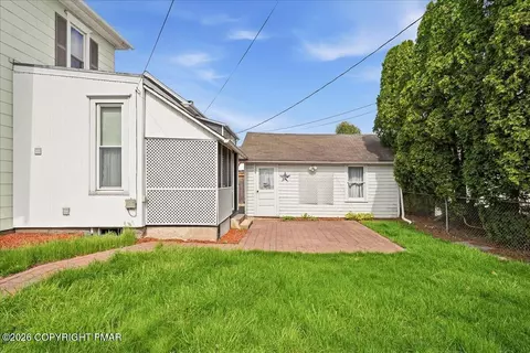 300 E 4th St, Berwick, PA 18603 photo 34
