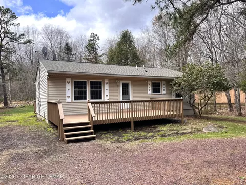 216 Towmensing Trl, Albrightsville, PA 18210