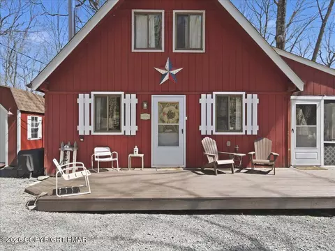 Exterior - 2149 Sparrow Rd, Bushkill, PA 18324 photo 8 of 8