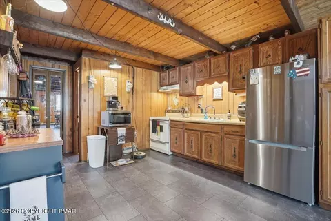 Kitchen - 2149 Sparrow Rd, Bushkill, PA 18324 photo 2 of 2