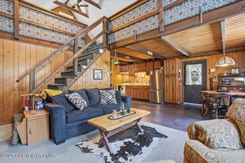 Entry Way - 2149 Sparrow Rd, Bushkill, PA 18324 photo 1 of 1