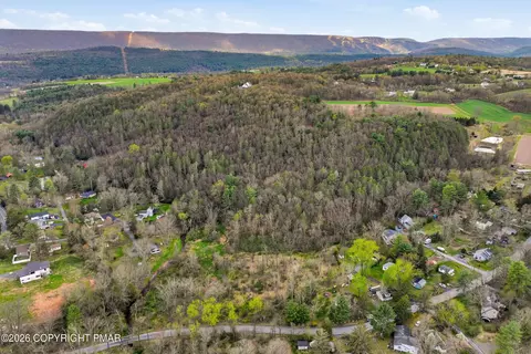 Greenzweig Road, Kunkletown, PA 18058