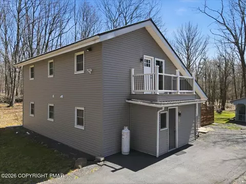 64 Beaver Dr, Albrightsville, PA 18210
