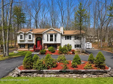 338 Fernwood Dr, East Stroudsburg, PA 18301