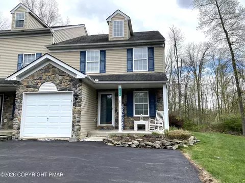 7225 Blushingwood Grv, East Stroudsburg, PA 18301
