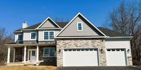 53 Patten Cir, Albrightsville, PA 18210