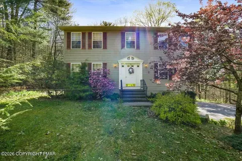 1273 Woodstock Dr, Saylorsburg, PA 18353