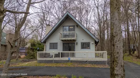 4560 Briarcliff Ter, Tobyhanna, PA 18466