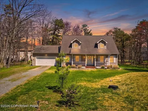 142 Stillwater Dr, Pocono Summit, PA 18346