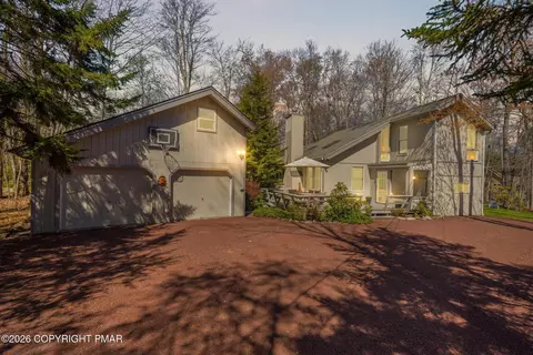 283 Long View Ln, Pocono Pines, PA 18350