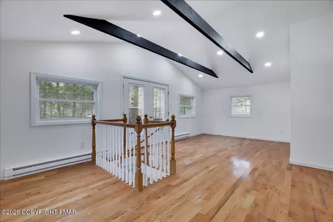 195 Conashaugh Trl, Milford, PA 18337
