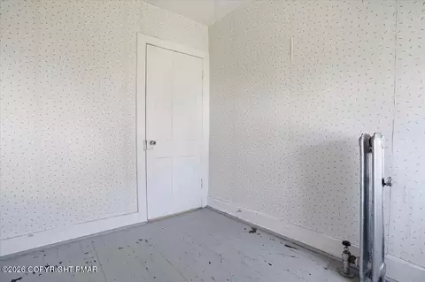Bedroom - 539 Harrison Ave, Scranton, PA 18510 photo 10 of 15