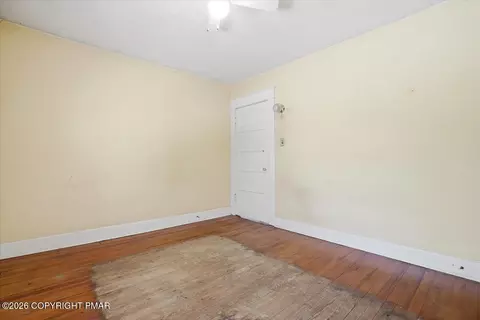 Bedroom - 539 Harrison Ave, Scranton, PA 18510 photo 6 of 15