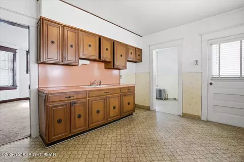 Kitchen - 539 Harrison Ave, Scranton, PA 18510 photo 1 of 3