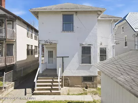 Exterior - 539 Harrison Ave, Scranton, PA 18510 photo 13 of 32