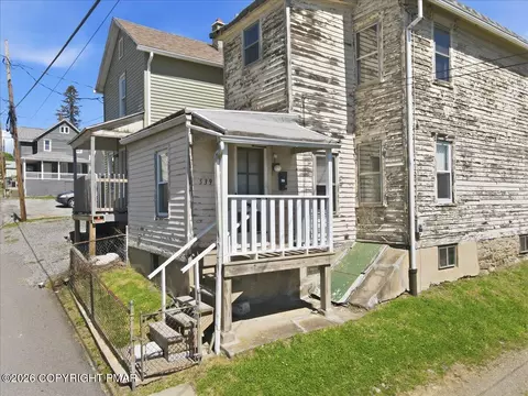 Exterior - 539 Harrison Ave, Scranton, PA 18510 photo 19 of 32