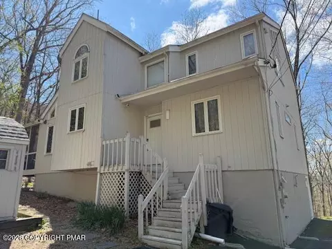 197 Radcliff Rd, Bushkill, PA 18324