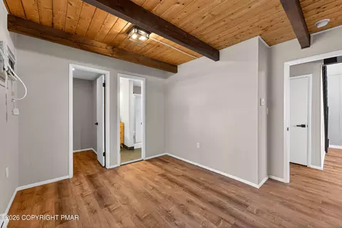 Bedroom - 170 Dover Dr, Bushkill, PA 18324 photo 2 of 5