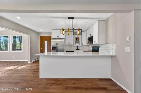 Kitchen - 170 Dover Dr, Bushkill, PA 18324 photo 1 of 5
