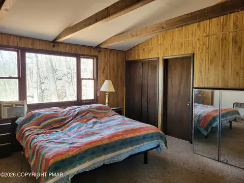 Bedroom - 1006 Hampstead Rd, Bushkill, PA 18324 photo 2 of 10