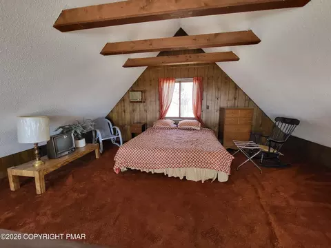 Bedroom - 1006 Hampstead Rd, Bushkill, PA 18324 photo 5 of 10