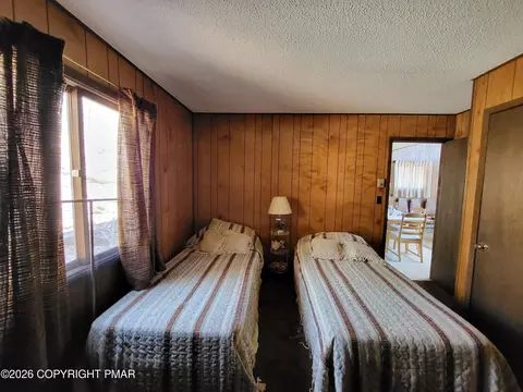 Bedroom - 1006 Hampstead Rd, Bushkill, PA 18324 photo 10 of 10