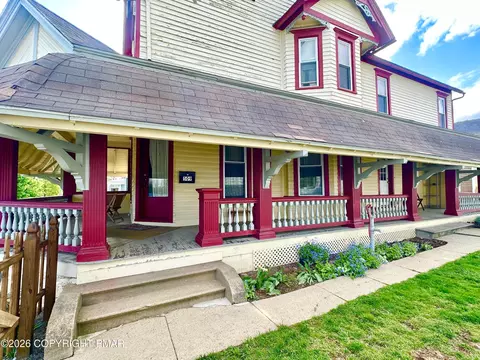 509 W Main St, Pen Argyl, PA 18072