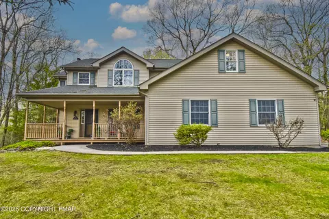 43 Hickory Dr, East Stroudsburg, PA 18301