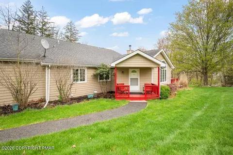 2243 Meadow Sage Ct, East Stroudsburg, PA 18301