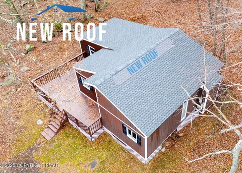 4774 Pine Ridge Dr W, Bushkill, PA 18324