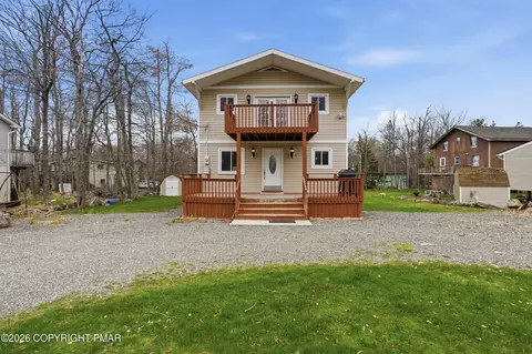 1117 Knollwood Dr, Tobyhanna, PA 18466