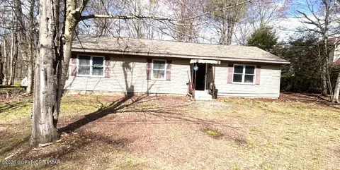 7174 Robinwood Dr, Coolbaugh Township, PA 18466