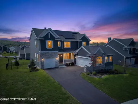 477 Newlins Rd E, Easton, PA 18040