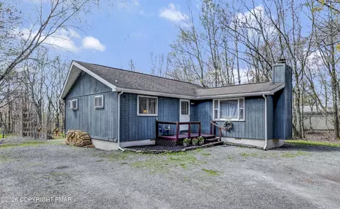72 Tunkhannock Dr, Albrightsville, PA 18210