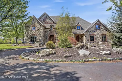216 Merwinsburg Rd, Effort, PA 18330