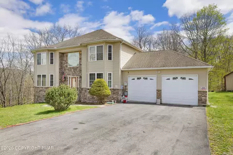 117 Fernwood Rd, Bushkill, PA 18324