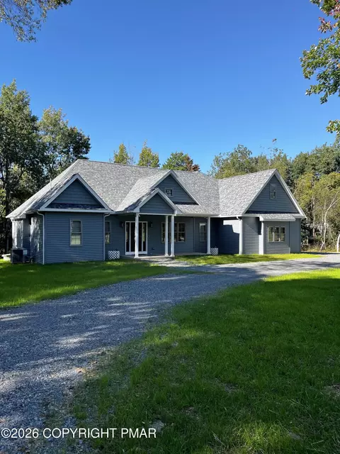602 N Scenic Dr, Albrightsville, PA 18210
