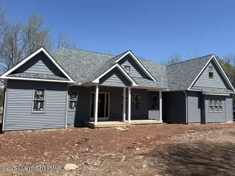 602 N Scenic Dr, Albrightsville, PA 18210