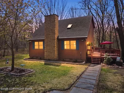 54 Berry Ln, Jim Thorpe, PA 18229