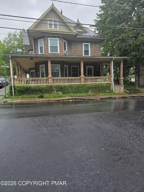 729 George St, Pen Argyl, PA 18072