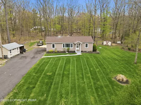 524 Rue De John, East Stroudsburg, PA 18302