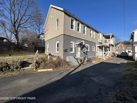 437 N Courtland St, East Stroudsburg, PA 18301