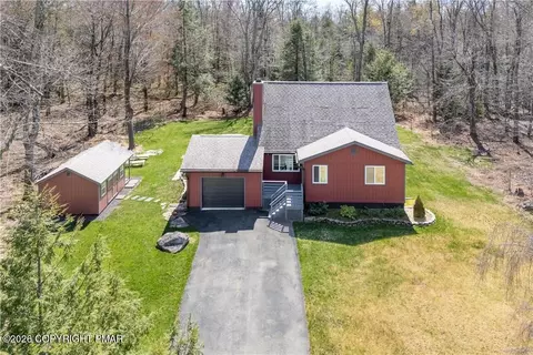 1013 Navajo Trl, Gouldsboro, PA 18424