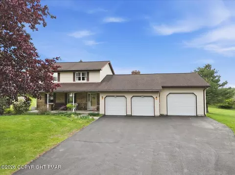 932 Bauman Rd, Nazareth, PA 18064