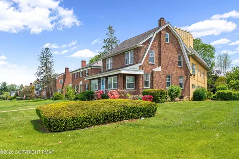 1967 W Union Blvd, Bethlehem, PA 18018