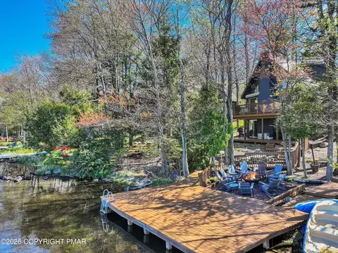 5166 Classic Dr, Tobyhanna, PA 18466