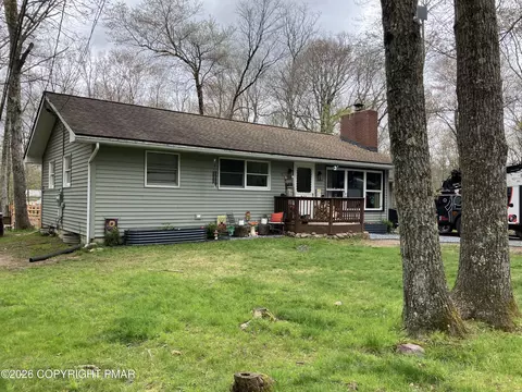 13 Pinetree Rd, Albrightsville, PA 18210