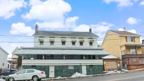 229 W Patterson St, Lansford, PA 18232